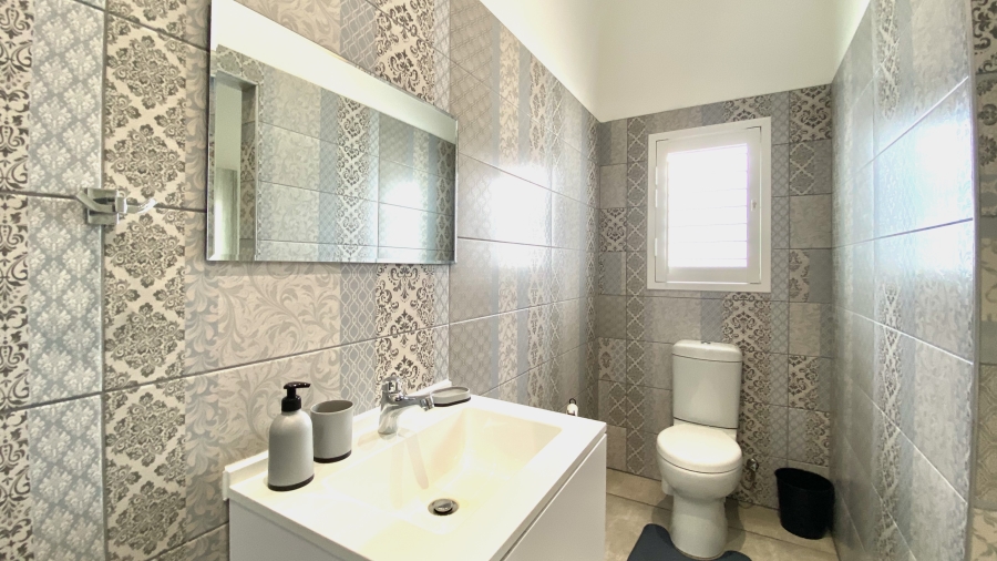 4 Bedroom Property for Sale in Dwarskersbos Western Cape